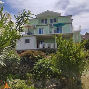 https://apartman-lapis.hotelinzadar.com