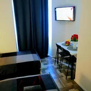 https://pula-center-studio-apartments.in-istria.net