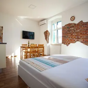 https://lighthouse-rijeka.primorje-gorskikotar.com